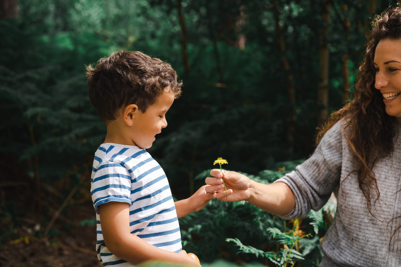 Relaxed family photography session in Surrey