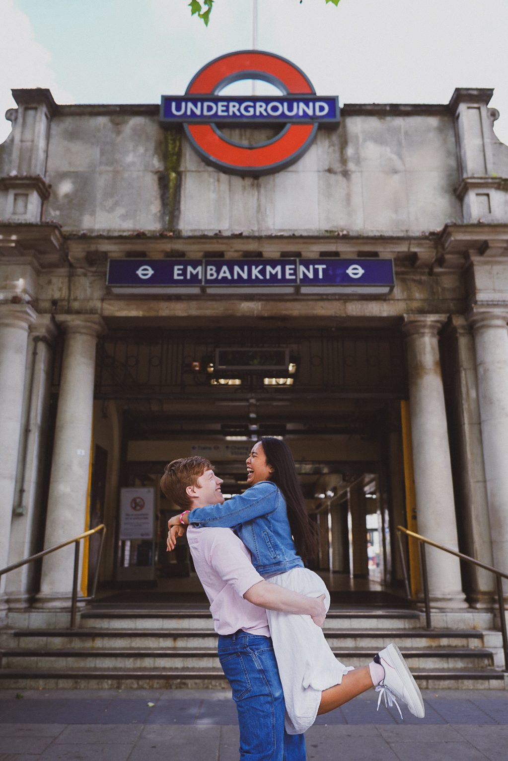 Couple photography at Embankment, London